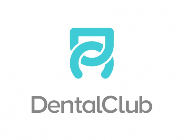 Логотип компании Dental Club
